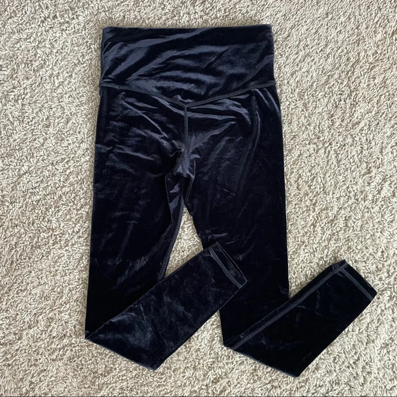 Athleta Elation Ultra High Rise Tight in Velvet Size Small - Picture 8 of 13